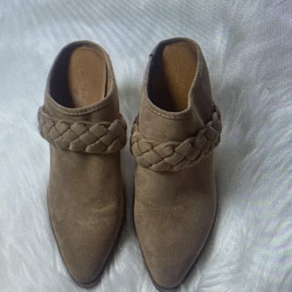 Universal Thread Braided Beige Ankle Booties